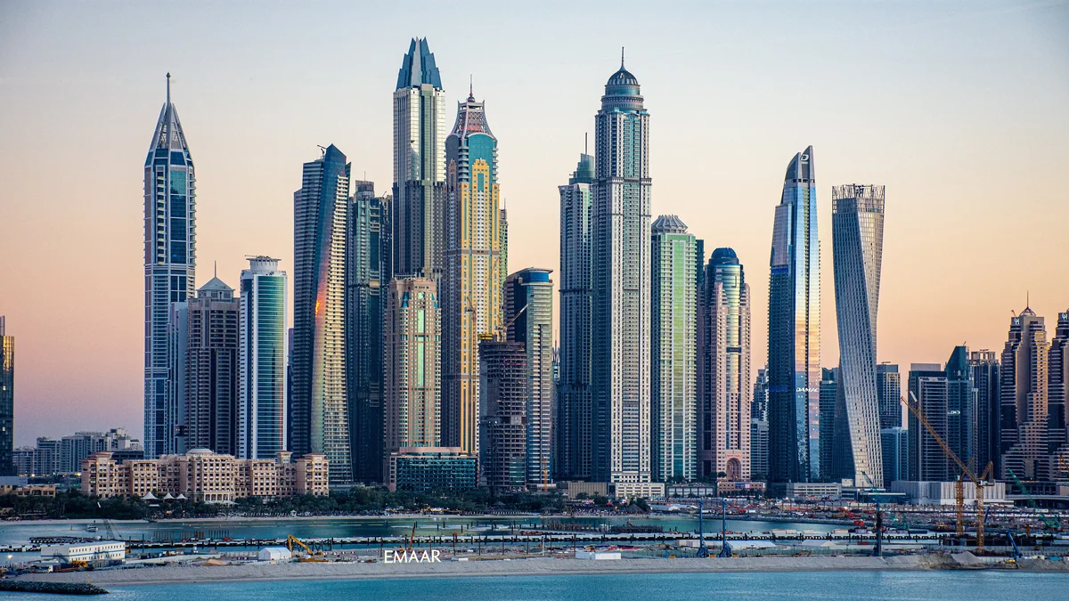 Dubai rahanduslik pööre: miks 15 miljardit naela linnast lahkus?